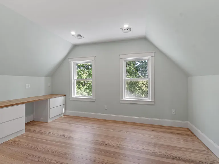 61 Warren St #2 — Photo 29