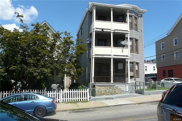 1st image of 25 Chestnut St