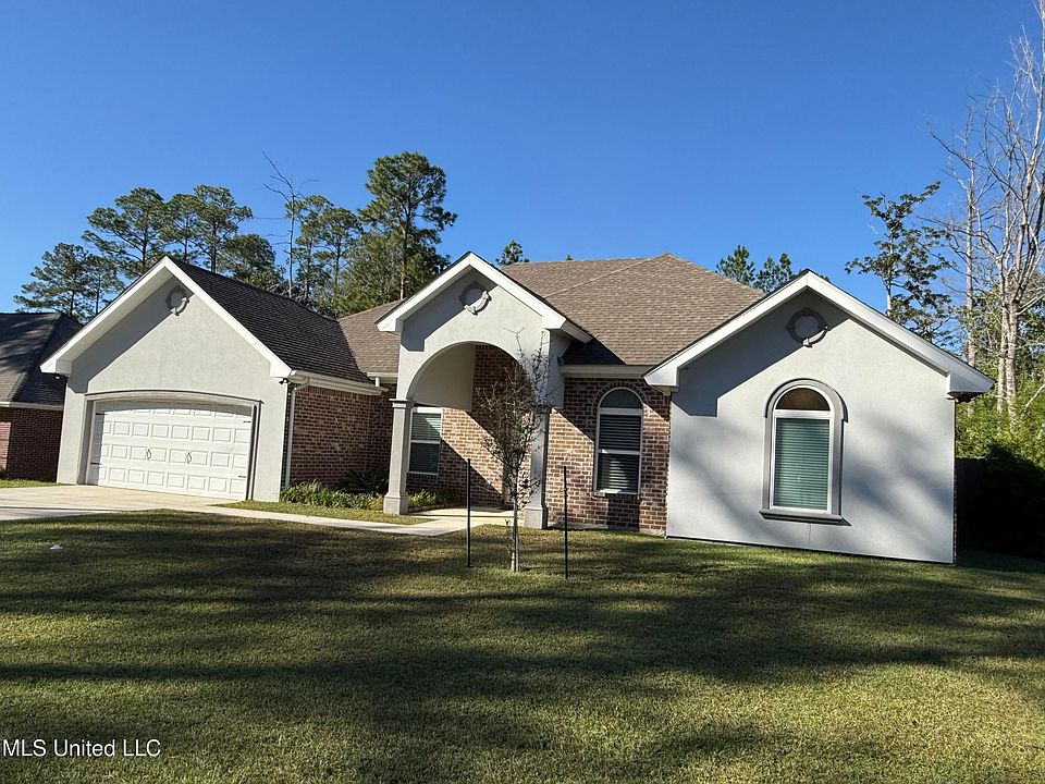 84576 Diamondhead Dr N, Diamondhead, MS 39525 | Zillow