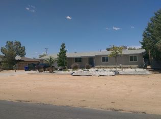 11045 Neola Rd, Apple Valley, CA 92308