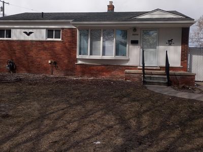 22250 Hayes St, Taylor, MI, 48180