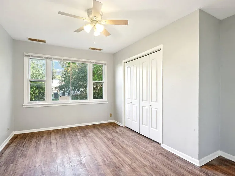 12219 S Throop St — Photo 18