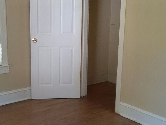 3rd image of 710 Boulevard St