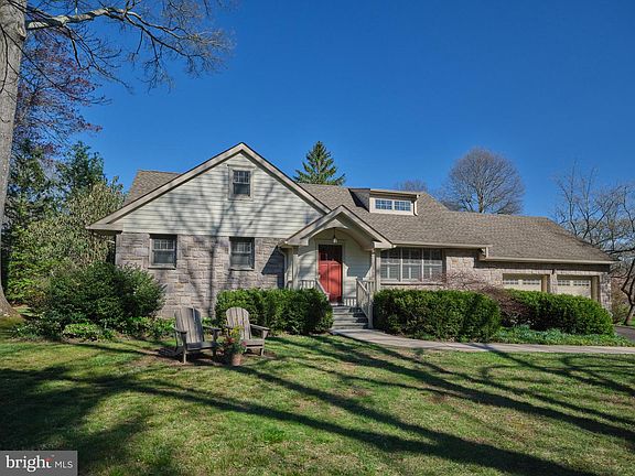 3rd image of 92 Homestead Dr