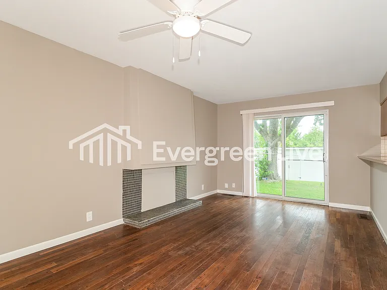 3435 Brookshire Dr — Photo 11