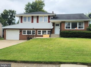 222 Belle Arbor Dr, Cherry Hill, NJ 08034