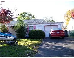 7 Cameron St photo 1