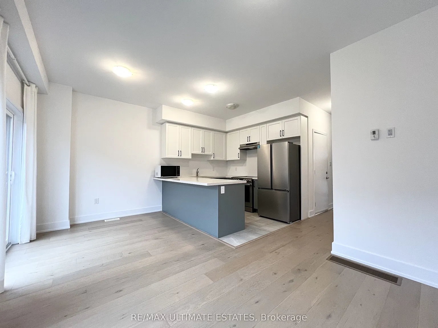 3 bed, $2,800 — Photo 2