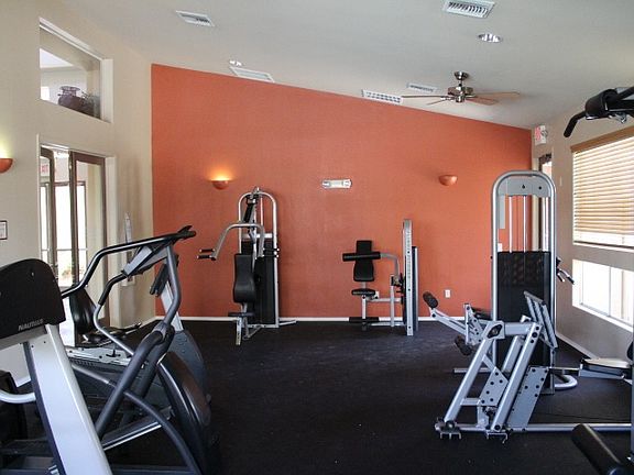 4th image of 3830 S Lakewood Pkwy #1002