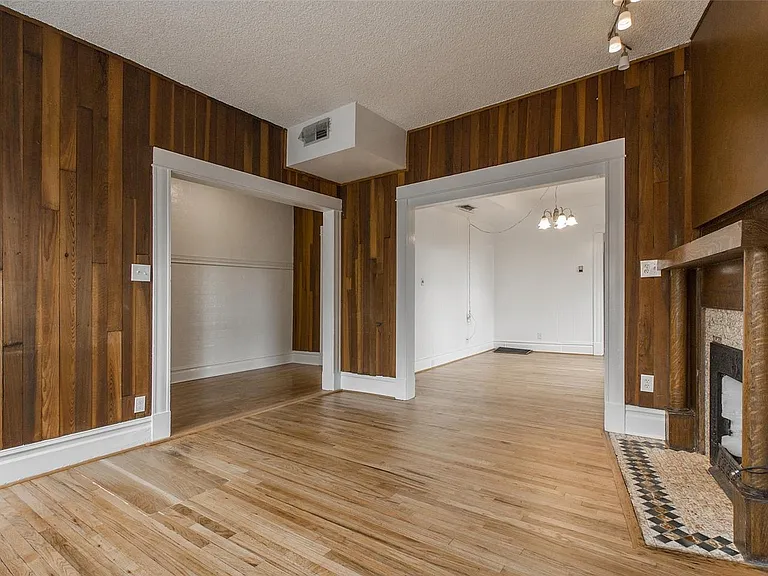60 E St — Photo 5
