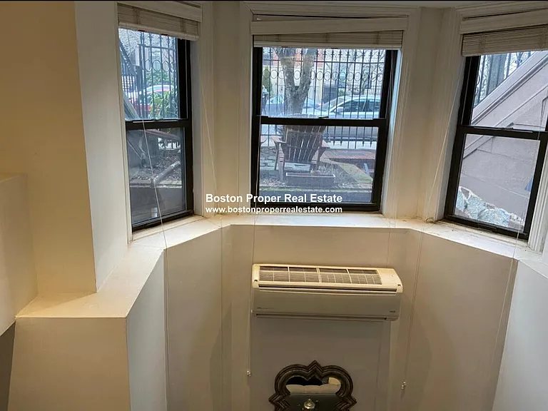 113 Beacon St #7 — Photo 8