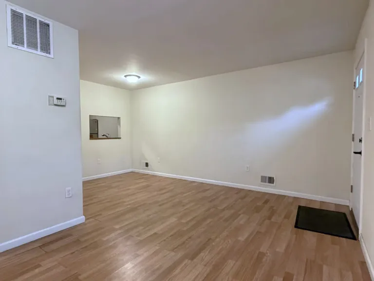 36 Howard Ct — Photo 6