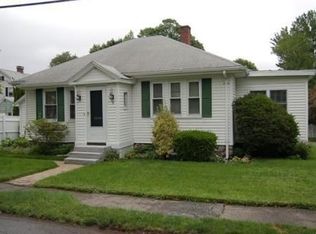 9 Hart Pl, Woburn, MA 01801