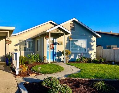 1680 Vallejo St, Seaside, CA, 93955