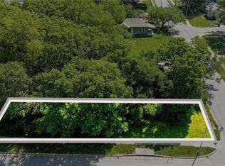 13019 5th St, Grandview, MO 64030