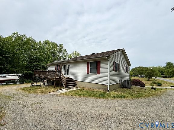 4th image of 327 Gilbert St