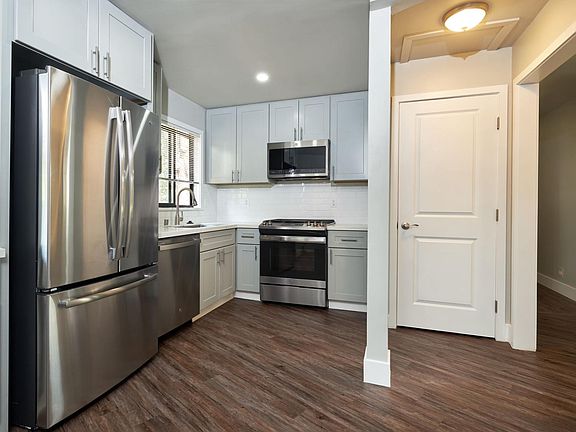 2nd image of 200 Prospect Ave