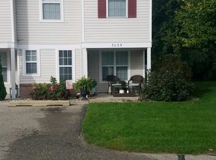 7035 S Cannon Place Dr, Rockford, MI 49341