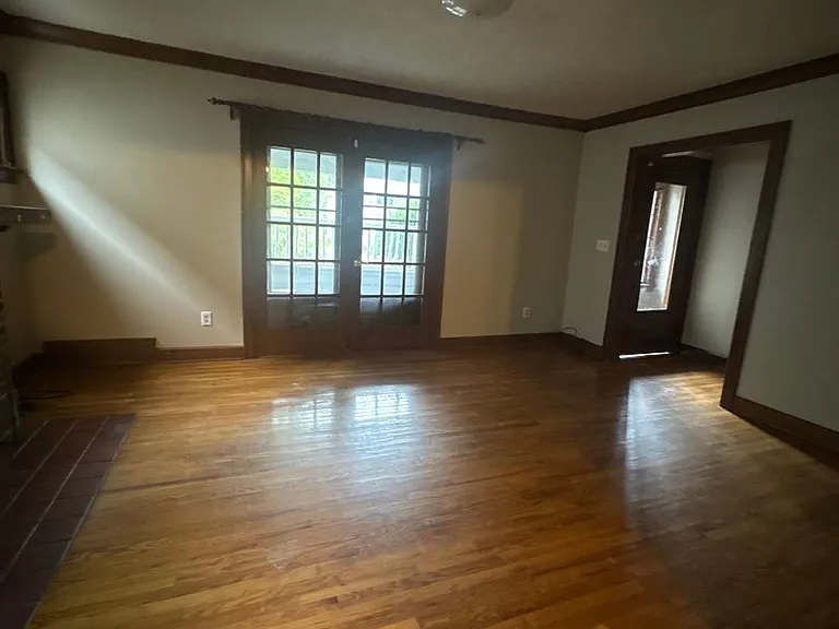 2179 Edgewood Rd — Photo 14