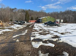 8110 Winchester Rd, Clay City, KY 40312