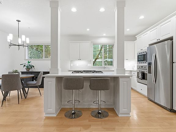 3rd image of 1645 SW Joshua St