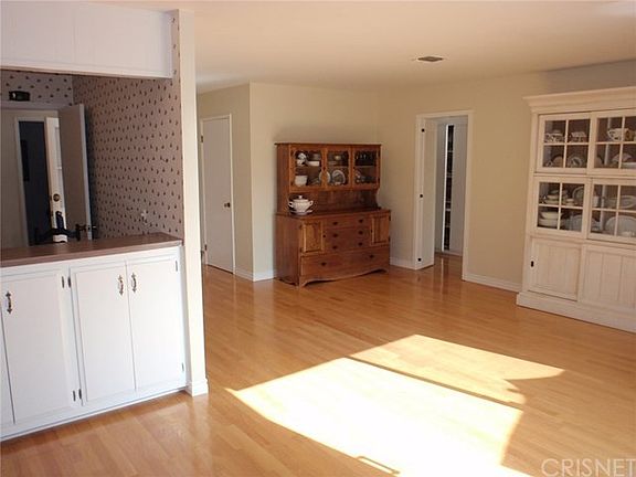 4th image of 6420 Franrivers Ave