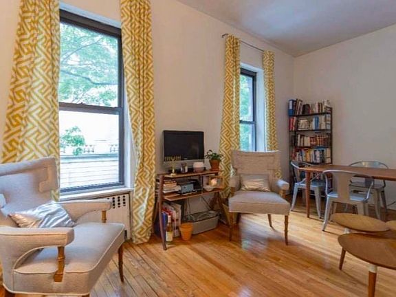 2nd image of 640 Amsterdam Ave #4D