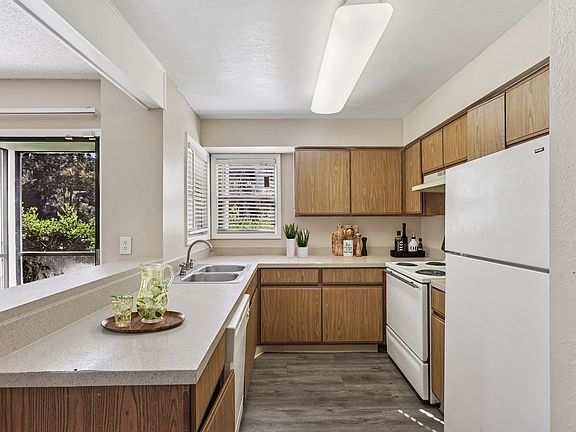 4th image of 14627 Grenadine Dr #6092GD