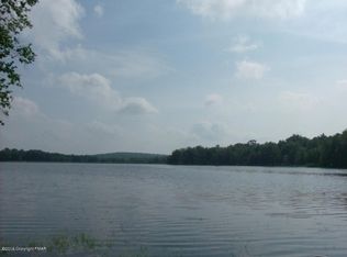 28-33-7 Sundance Dr, Pocono Lake, PA 18347