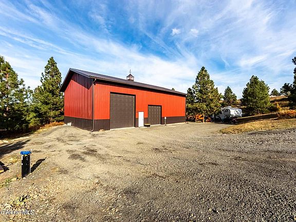 3rd image of 10651 W Tourmaline Ln