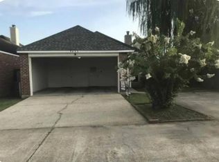 9455 Pecan Tree Dr, Baton Rouge, LA 70810