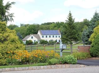 16 Green Farm Ln, Stockton, NJ 08559