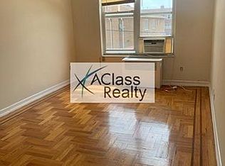 25-45 47th St #B, Astoria, NY 11103