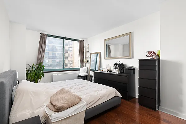 Rented by Compass | media 15