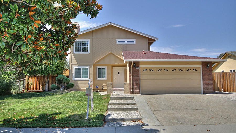 1st image of 975 Glenhill Dr
