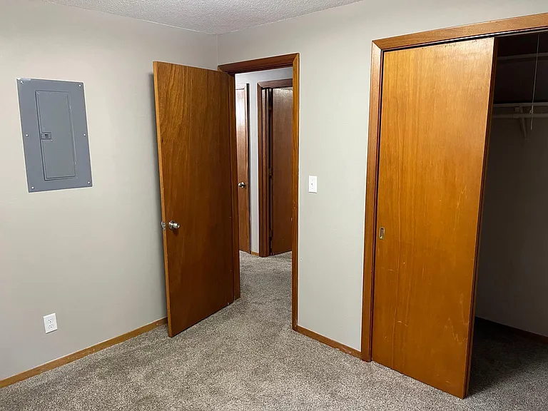 608 S Anderson St — Photo 28