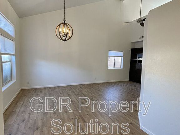 5th image of 8016 Oso Escondido Dr NE