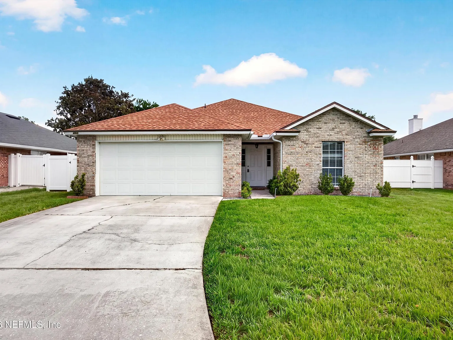 4 bed, 2.0 bath, 1731 sqft, $2,250 — Photo 1