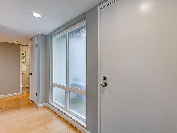 5th image of 5919 Randleswood Ct