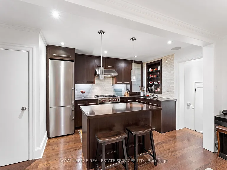 24 Mann Ave — Photo 16