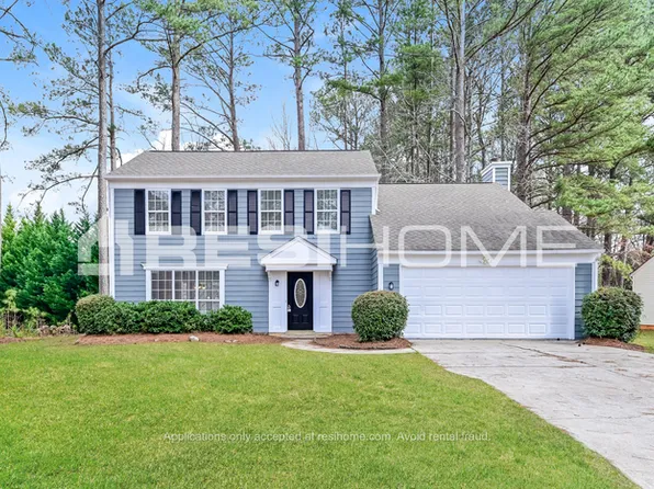 1340 Birdsong Ln, Hampton, GA 30228