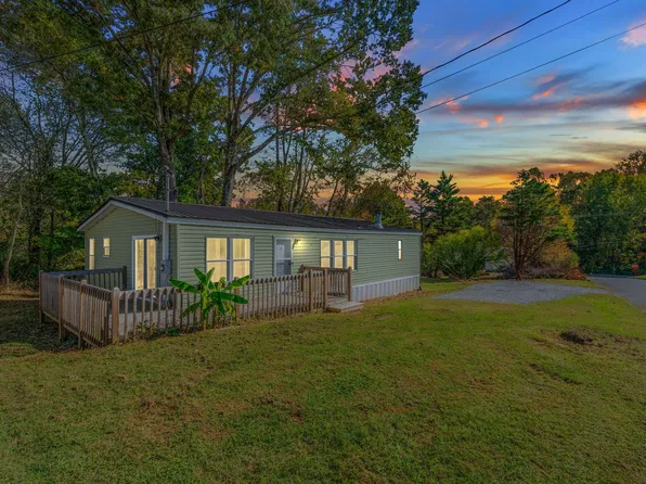 4510 Winslow Dr, Strawberry Plains, TN 37871