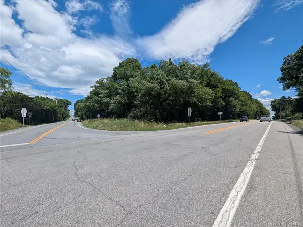 (undisclosed Address), Montgomery, NY 12549