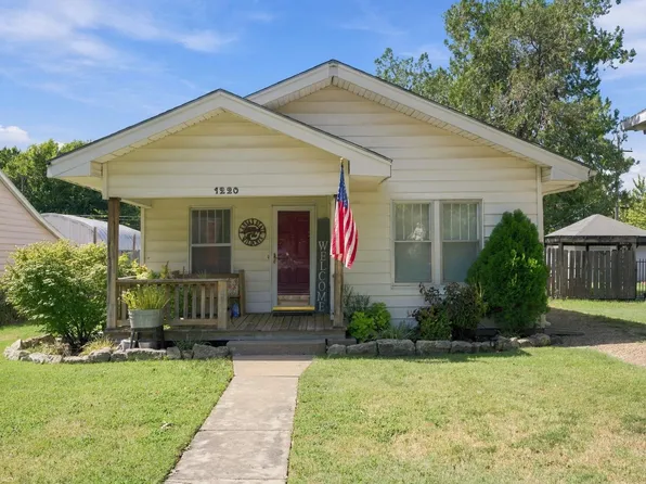1220 N Washington Ave, Wellington, KS 67152