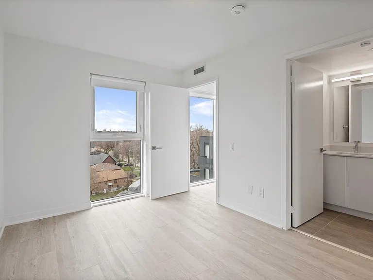 480 Wilson Ave — Photo 10