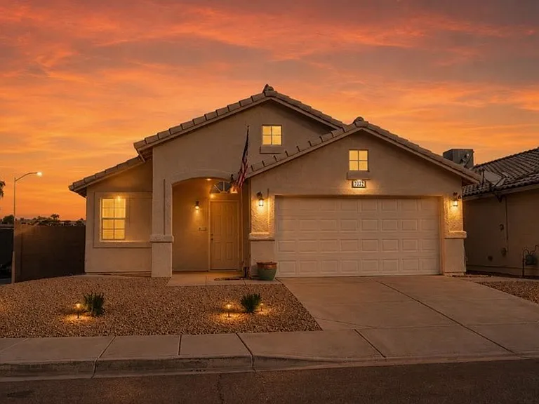 7032 Golden Desert Ave — Photo 1