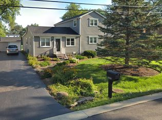 15W330 E Harvard St, Elmhurst, IL 60126