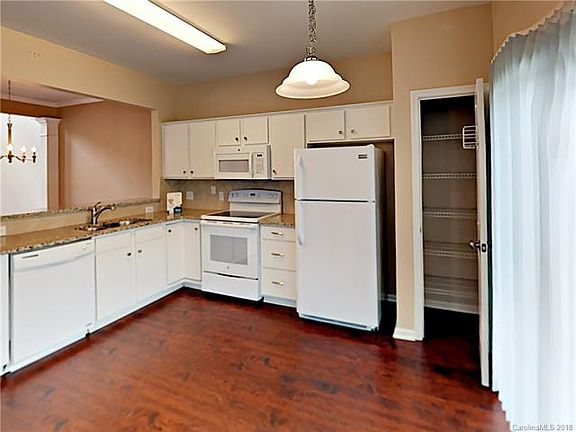 5th image of 7123 Beverly Springs Dr