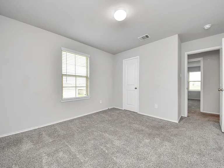 4406 Andorno Dr — Photo 35