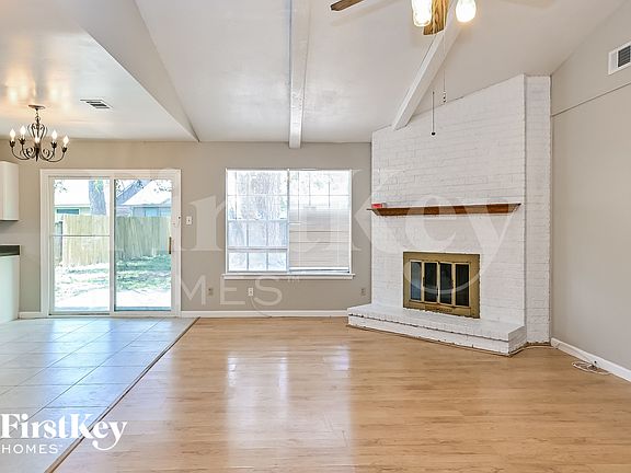 3rd image of 2707 Wood River Dr